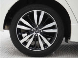 ◆純正アルミホイール装着車◆これで足元まわりも、おしゃれにきまります!