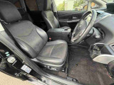 Gグレードならではの運転席パワーシートになってます。ヤレは少しありますが、ヤブレはありません。