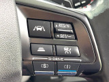 【全車速追従機能付クルーズコントロール】高速道路での長距離走行が楽に!!自動で速度を保つクルーズコントロールが、衝突軽減システムと連携し、前方の車両を感知して車間を保つように速度調節してくれます!!