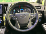 【純正革巻きステアリング】上質な革を使用することで、手にしっかり馴染みとても運転しやすいハンドルです♪