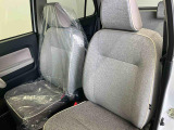 フロントシートです。ゆったり運転ができます。長距離ドライブもラクラク♪♪