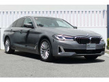 お車の詳細等はお気軽にBMW正規ディーラー Osaka BMW BPS姫里までお問い合わせくださいませ。スタッフ一同、お待ちしております。0078-6002-582225