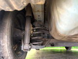 お車を安心してお乗りいただく為には、足回りの定期点検が欠かせません。サービスサポート(有償保証)では無料点検もご提供しており、安心のカーライフをお過ごしいただけるサポート体制が整っています。