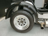 SpeedStar MkⅢの13インチアルミホイールにADVAN048タイヤ205/60R13を装着。