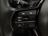 ステアリングリモコンは、運転中でも簡単に音量調整やチャンネル変更もできます!わき見運転防止にもつながるので安心です♪