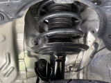 お車を安心してお乗りいただく為には、足回りの定期点検が欠かせません。サービスサポート(有償保証)では無料点検もご提供しており、安心のカーライフをお過ごしいただけるサポート体制が整っています。