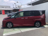 セレナ 1.4 e-POWER ハイウェイスターV 