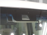 運転する人も、そうでない人も、家族みんなが安心して、自由にお出かけできる生活をサポートする先進機能。