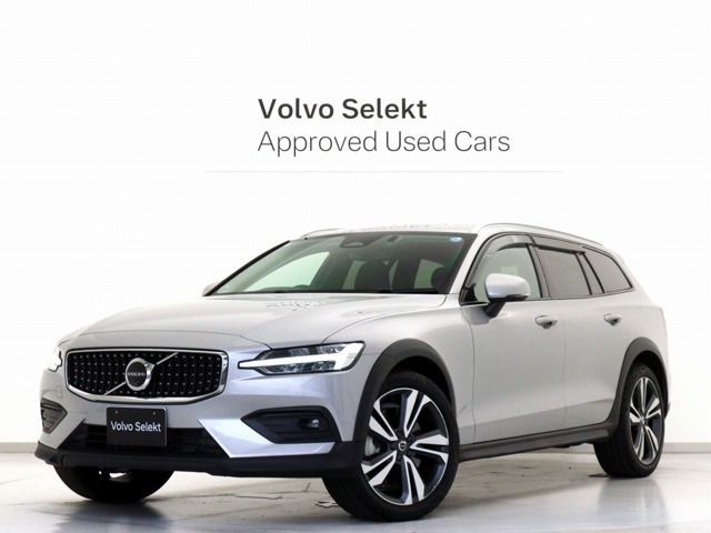 V60クロスカントリー アルティメット B5 AWD 4WD