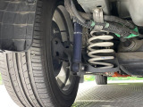 お車を安心してお乗りいただく為には、足回りの定期点検が欠かせません。サービスサポート(有償保証)では無料点検もご提供しており、安心のカーライフをお過ごしいただけるサポート体制が整っています。