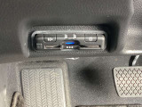 ETCも付いていますので、料金所をノンストップで通過できます。車載器はビルトインですっきり収納♪