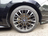 右タイヤ 225/45R18