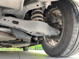 お車を安心してお乗りいただく為には、足回りの定期点検が欠かせません。サービスサポート(有償保証)では無料点検もご提供しており、安心のカーライフをお過ごしいただけるサポート体制が整っています。