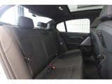 リアシートも広々とご利用頂けます。お車詳細や展示状況はフリーダイヤル(0078-6002-498412)またはBPS城東鶴見06-6933-6600迄お気軽にお問合せ下さい。