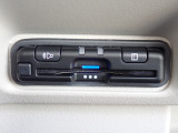 ■【ETC車載器】が装備されています。セットアップをしてお渡しとなり、ETCカードを差し込むだけで高速道路の利用が可能です。