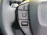 ブルートゥースに接続すれば、スマホに入れている音楽が聞けたり運転中に電話がかかってきてしまった場合もハンドルから電話を取ることができます!