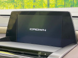 【メーカー純正8型ナビ】インテリアに溶け込むスタイリッシュな「専用設計」メーカーナビを装備♪視認性や操作性など基本性能にも優れ、より上質なカーライフをお楽しみいただけます。