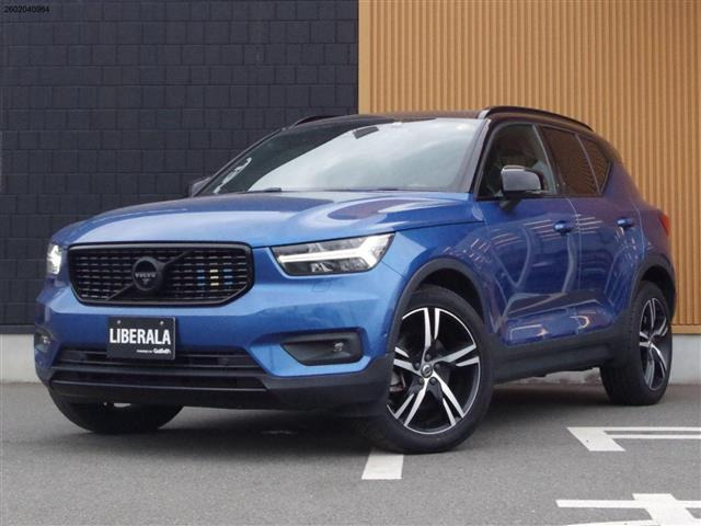 XC40 B4 AWD Rデザイン 4WD 4WD サンルーフ
