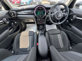 こちらのお車はMINI NEXT鶴ヶ島に展示中です。☆お問合せをお待ちしてます!