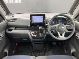 広々とした視界を体感できます。運転が楽しくなりますね。