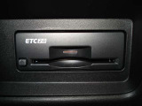 ETC2.0装備♪従来のETCの高速利用料金の収受だけではなく、渋滞回避や安全運転支援といったドライバーに有益な情報を提供してくれます♪