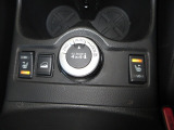 運転席&助手席シートヒーターが付いてます。寒い冬でもスイッチONで座面をあたたかくして、ドライブをさらに快適にしてくれます。HIとLOの2段階に温度設定が可能です。