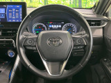 【純正革巻きステアリング】上質な革を使用することで、手にしっかり馴染みとても運転しやすいハンドルです♪
