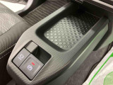 2.「定期点検整備」は安心してお乗り頂く為に、ご納車までに法定12カ月点検相当の点検を行います。