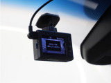 ◆ドライブレコーダー◆映像・音声などを記録する自動車用の装置です。 もしもの事故の際の記録はもちろん、旅行の際の思い出としてドライブの映像を楽しむことができます。