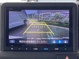 バックモニター付きで、車庫入れやバック時の後方確認をサポート。