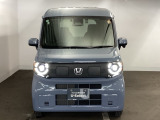フロントマスクは個性もいっぱい! 人気の車です。