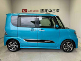 車両右側面からの写真になります。車をご覧になりたい時はお気軽に最寄りの店舗へご相談下さい。