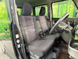 運転席シート廻りは使用感も少なく、良好な状態となっています。丁寧に使われていたことがよくわかりますね。