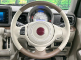 【純正革巻きステアリング】上質な革を使用することで、手にしっかり馴染みとても運転しやすいハンドルです♪