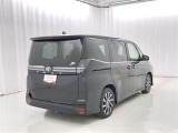 広々とした車内空間に優れた燃費性能。更にデザインも上質で人気のお車です!