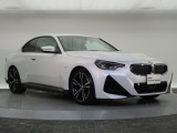 一目で伝わるBMW特有のスポーティーなプロポーションは、BMWの走行性能を生み出すのに欠かせない要因の一つです。細部まで拘りぬいたお車をぜひ一度ご覧ください!