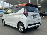 斜め後ろからの様子です☆