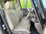 運転席シート廻りは使用感も少なく、良好な状態となっています。丁寧に使われていたことがよくわかりますね。