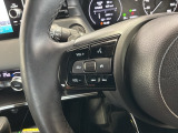ステアリングにオーディオ操作スイッチが付いています。オーディオ画面に直接タッチしなくても操作が出来ますので、運転に集中できます。