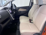 【車内ルームクリーニング済】専門スタッフにより車内はきれいにルームクリーニングを行っております。