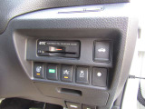 お車の詳しい状態は電話などいただければ、担当営業より写真でお伝え致します