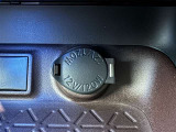 シガーソケット用の充電器が使用可能です!