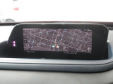 マツダコネクトの8.8インチワイドセンターディスプレイです。『Android Auto』『Apple CarPlay』や独自のコネクテッドサービスに対応したインターフェイスシステムです。