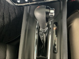 オートマチックシフトレバーは、手になじみ操作しやすい形状で安全運転にもつながります♪