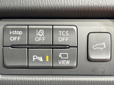 【パワーバックドア】スマートキーや運転席のボタンを押すだけでリアゲートが自動で開閉します!荷物を持っている時や、高い位置にあるバックドアを閉める際に便利な機能です♪