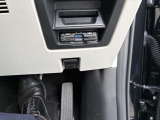 ETCももちろん搭載。いちいち料金所で停車する必要なんて当然ないです。スムーズにストレスなくドライブをお楽しみください。(※支払総額にセットアップ費用は含まれておりません。)