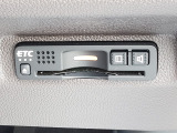 ETC車載器が装備されております。カードを挿入すれば直ぐに使えるようセットアップ(有料)してお渡しします。
