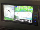 【マルチアラウンドモニター】専用のカメラにより、上から見下ろしたような視点で360度クルマの周囲を確認することができます☆死角部分も確認しやすく、狭い場所での切り返しや駐車もスムーズに行えます。