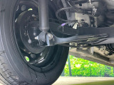 お車を安心してお乗りいただく為には、足回りの定期点検が欠かせません。サービスサポート(有償保証)では無料点検もご提供しており、安心のカーライフをお過ごしいただけるサポート体制が整っています。