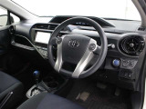 運転席廻りです。